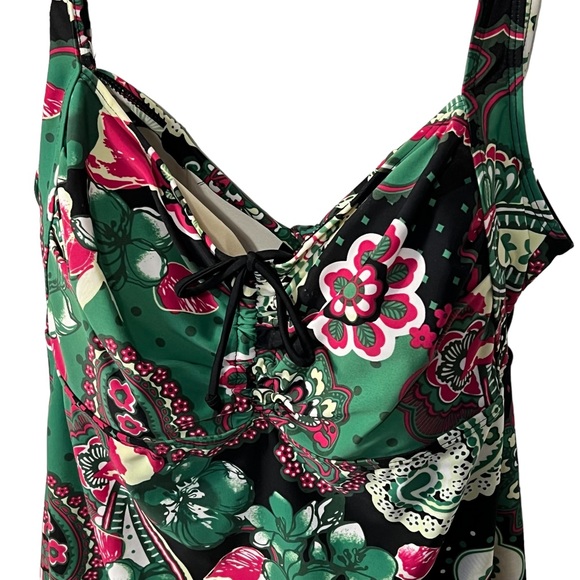 Septangle Plus Size Tankini Bathing Suite Top Size 18W - Picture 2 of 9
